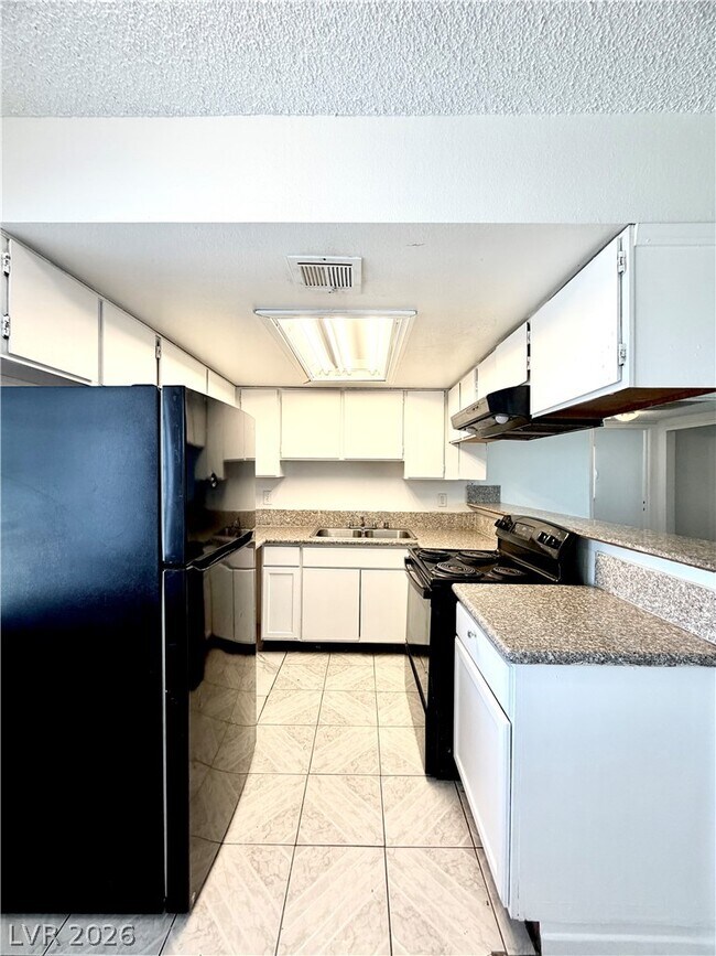 Foto del edificio - 3427 E Cheyenne Ave
