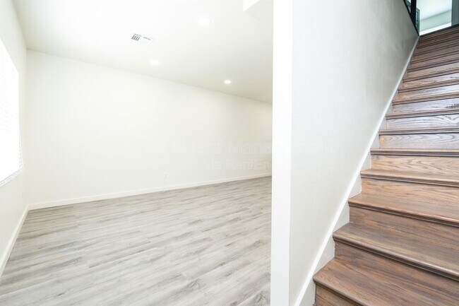 Foto del edificio - 2827 N Oliver St