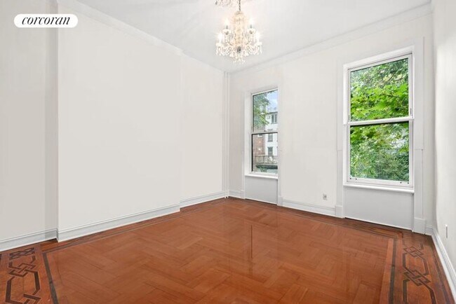 Foto del edificio - 235 Berkeley Pl