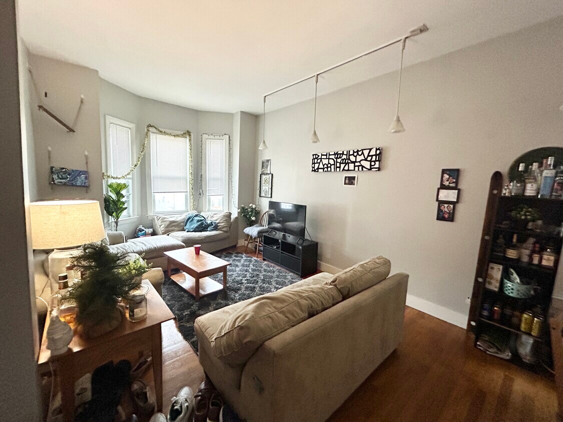 Foto principal - 218 Columbia St