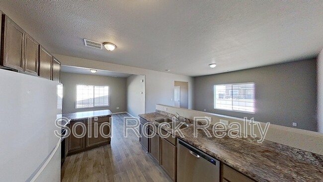 Foto del edificio - 7775 Forest Meadows Ave