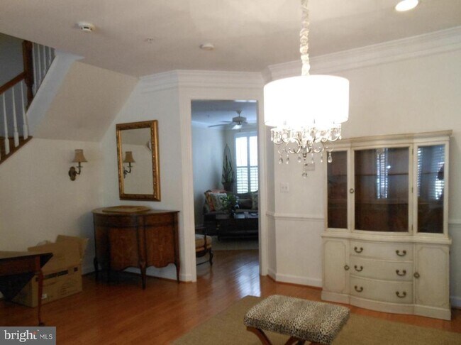 Building Photo - 104 Oak Knoll Terrace