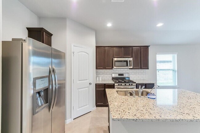 Building Photo - 29550 Patricias Wy