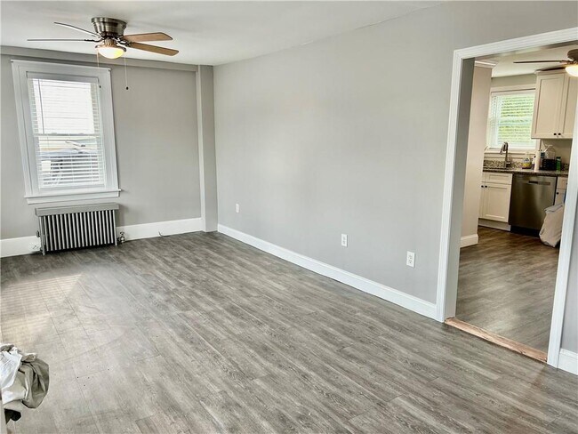 Foto del edificio - 83 W Pontiac St