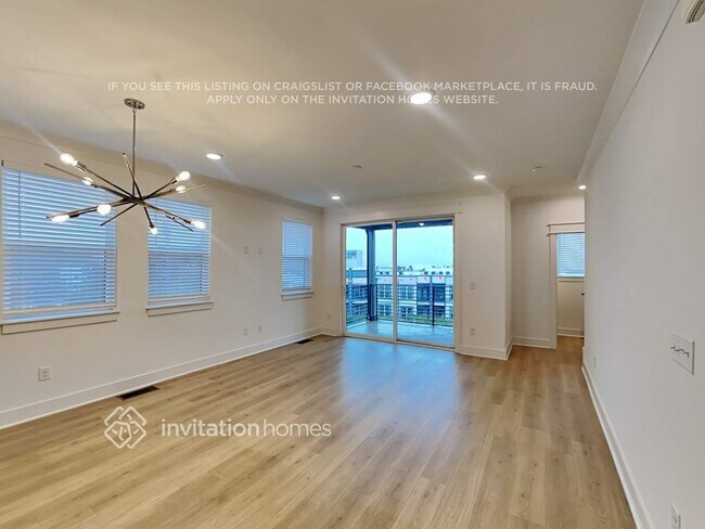 Foto del edificio - 422 38th Ave N