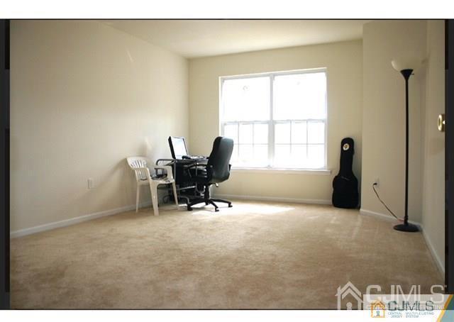 Building Photo - 165 Forest Dr