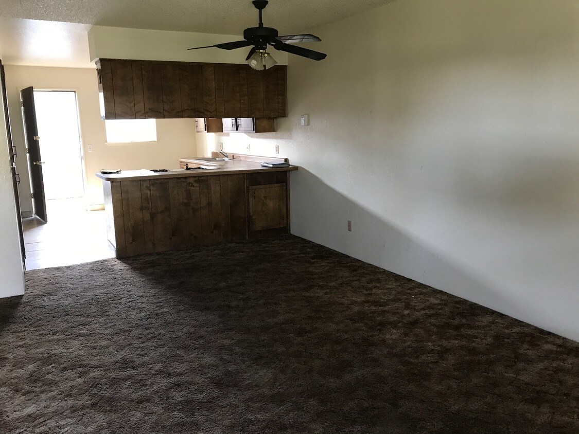 Foto principal - 425 W Prosperity Ave