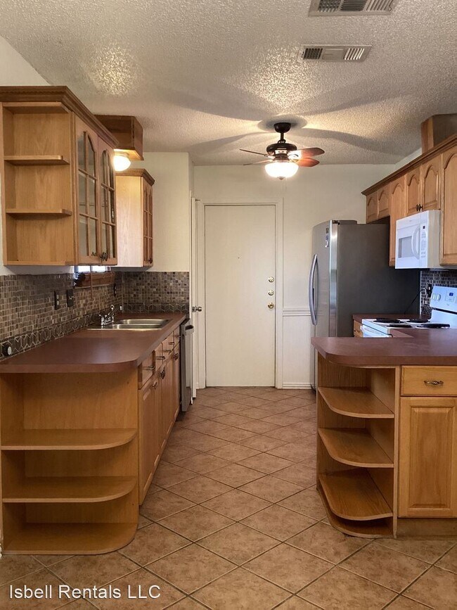 Foto del edificio - 3 br, 2 bath House - 3201 Paintrock Drive