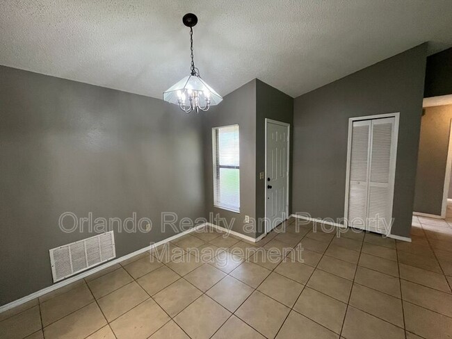 Photo - 1102 Dees Dr House