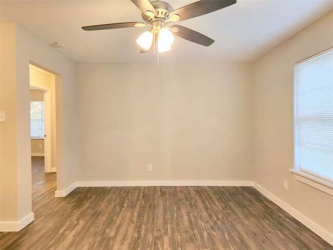 Foto del edificio - 1106 2nd Ave N