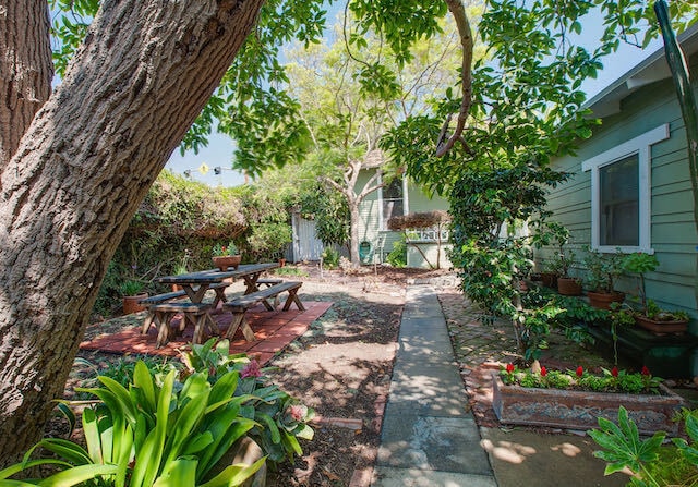 Foto del edificio - 2607 6th St