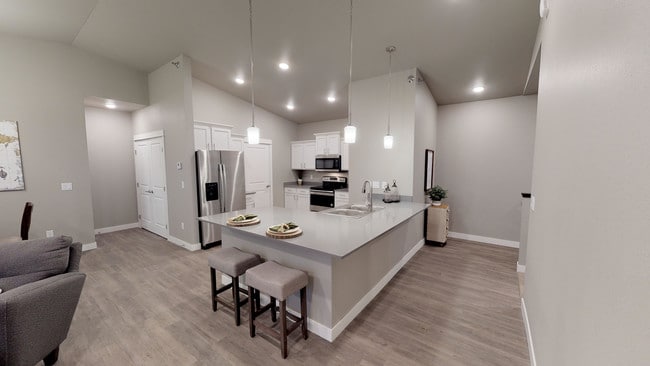 Building Photo - Maple Wood Townhomes