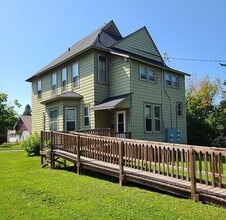 Building Photo - 1020 2nd Ave W