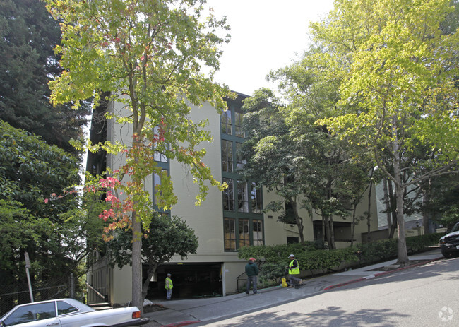 Building Photo - Rose Park Terrace Condominium