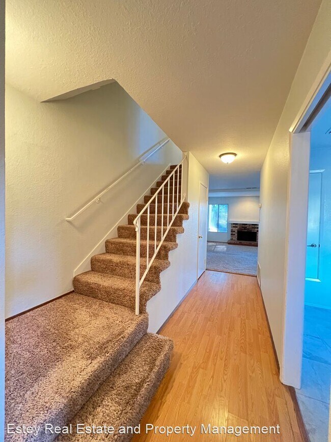 Foto del edificio - 3 br, 2.5 bath House - 1214 Grove Cir