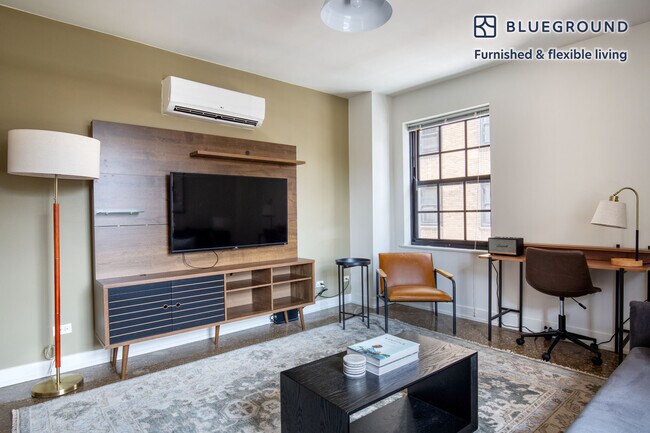 Foto del edificio - 1020 W Lawrence Ave