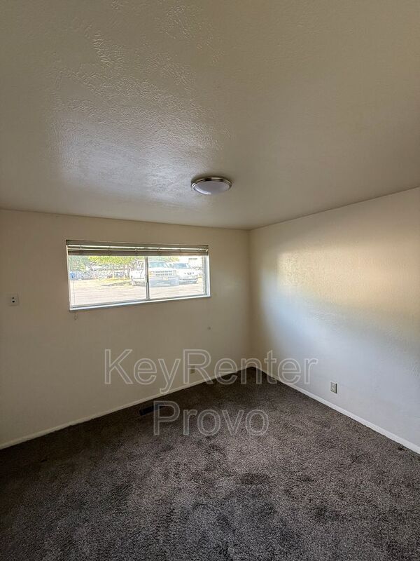 Building Photo - 485 E 535 S