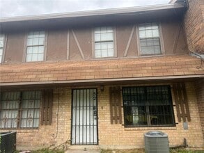Building Photo - 2201 S Jackson Rd