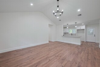 Building Photo - 23227 Albert Dr