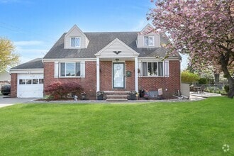 Building Photo - 0- 72-72 Yerger Rd