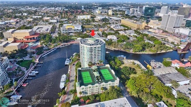 Foto del edificio - 401 SW 4th Ave