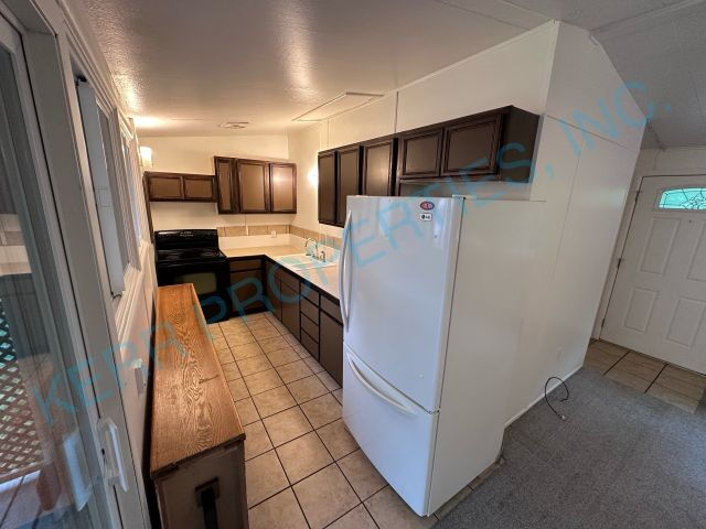 Foto del edificio - 775 SE Roberts Ave