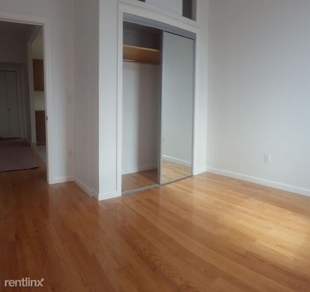 Building Photo - 2035 47th St