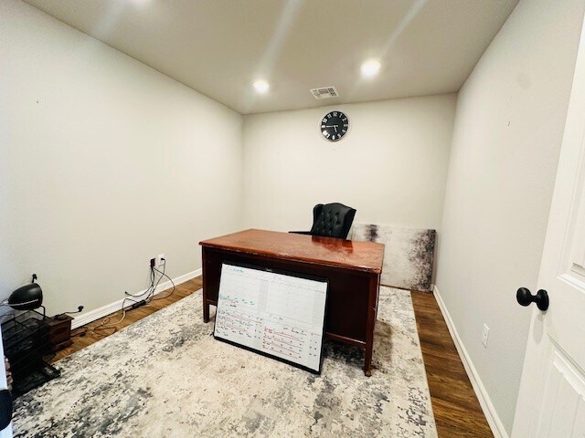 Foto del edificio - 933 Clubside Dr