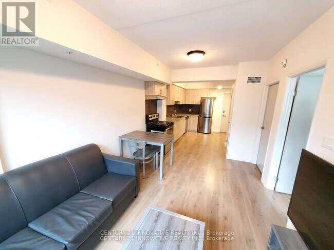 Building Photo - 275 Larch St