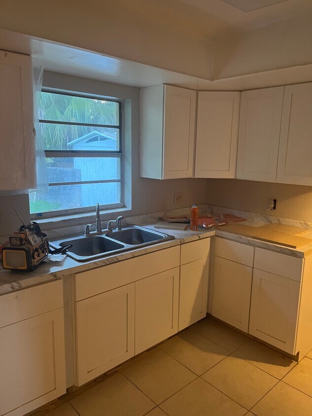 Foto principal - 1203 S 33rd St