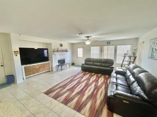Foto del edificio - 12114 Shepherds Hill Ln