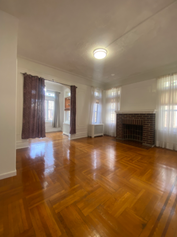 Foto principal - 33-45-45 89th St