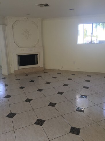 Foto del edificio - 5545 Whitsett Ave