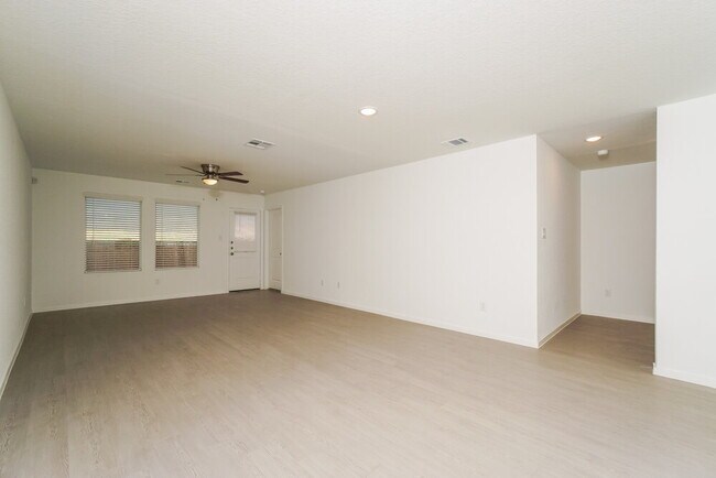 Foto del edificio - 1866 Musk Rose