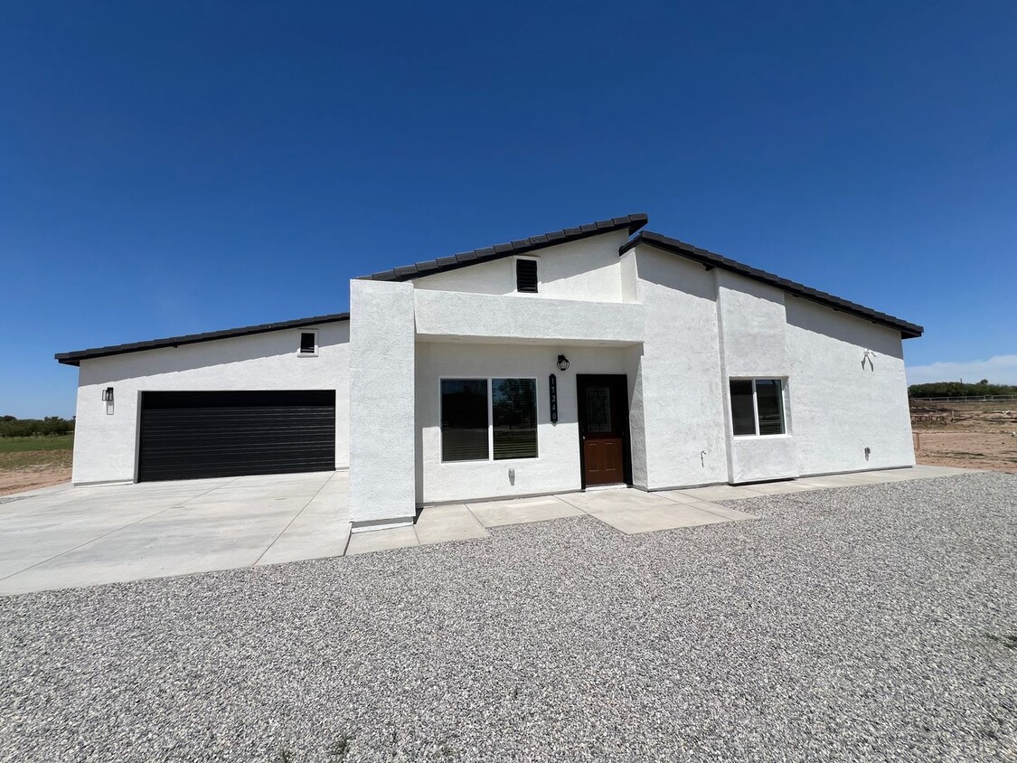 Primary Photo - BRAND NEW HOME ON ACREAGE!
