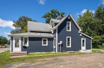 Building Photo - 631 W Broadway Ave