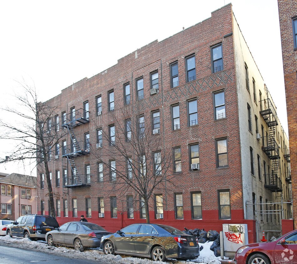 Building Photo - 762 E 3rd St
