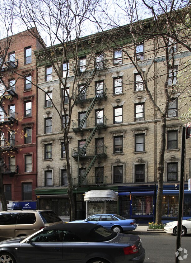 Building Photo - 230 E 78th St