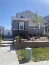 Building Photo - 8773 Shady Ridge Grv
