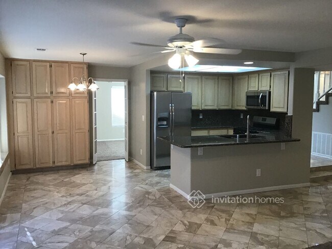 Building Photo - 198 Kachina Dr