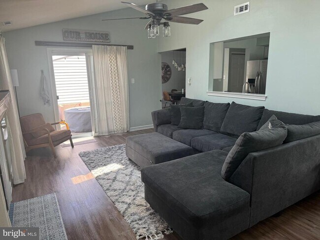 Foto del edificio - 36 Fieldstone Dr