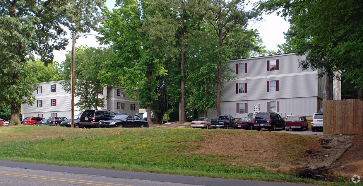 Foto del edificio - Campus West Apartments