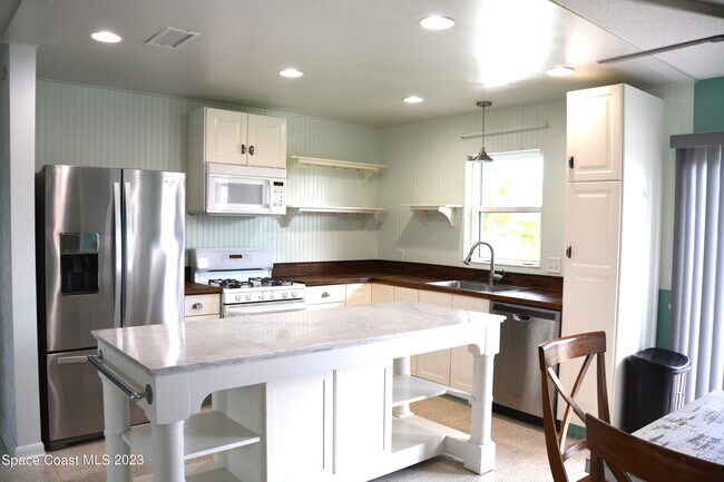 Foto del edificio - 1400 Glen Haven Dr