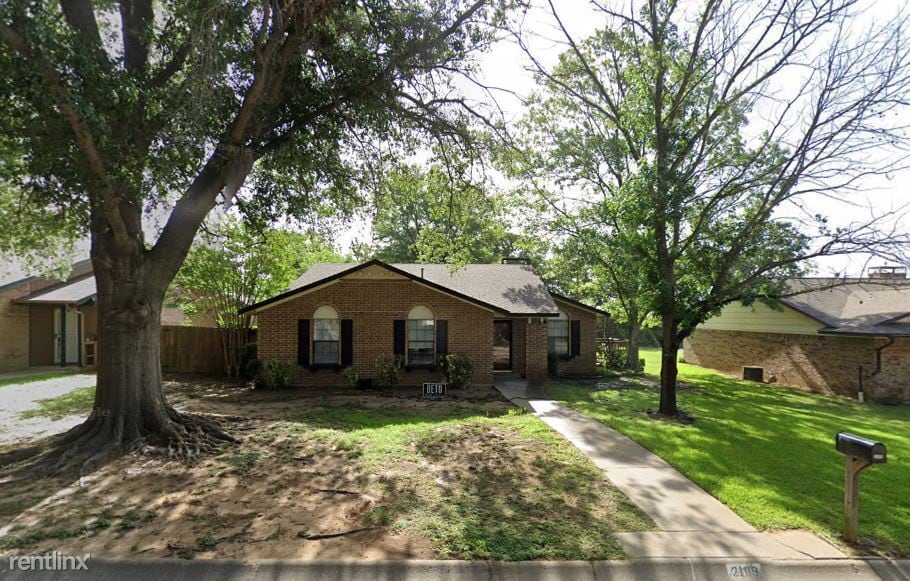Primary Photo - 3 br, 2 bath House - 2109 Wisteria St