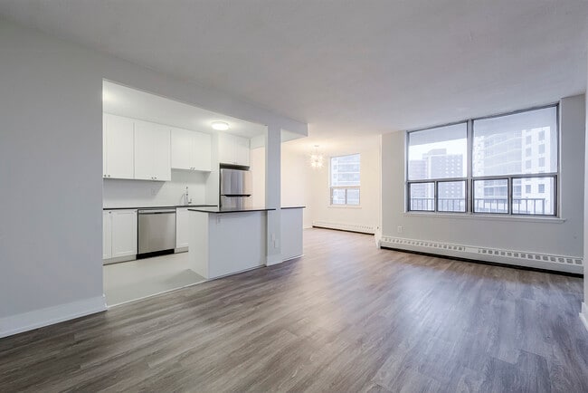 Building Photo - 75 Eastdale Avenue