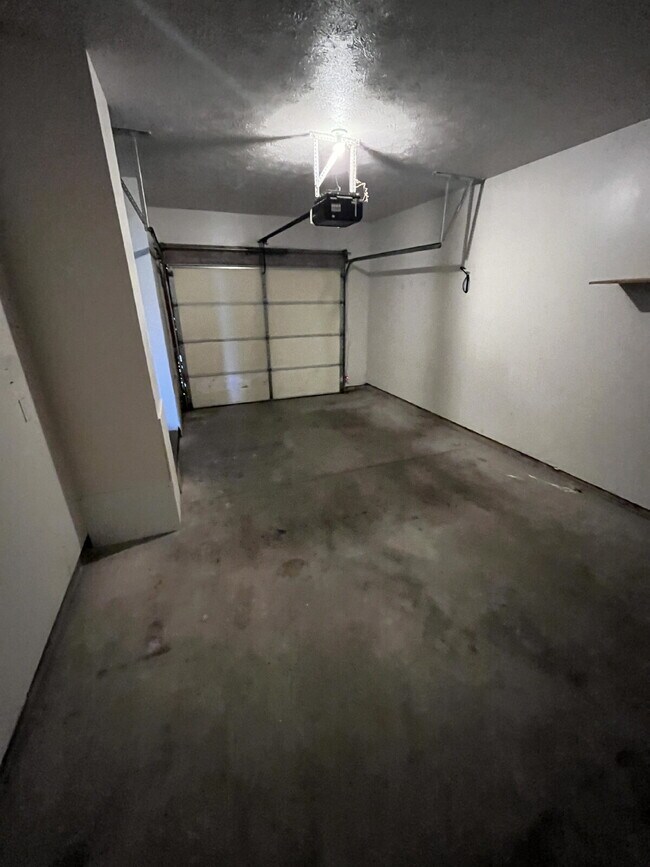 Foto del edificio - 307 Onyx Dr