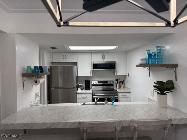 Foto del edificio - 2875 Palm Beach Blvd