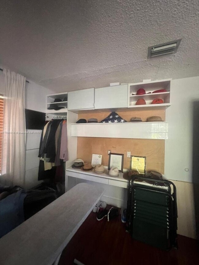 Building Photo - 478 Northeast 210th Circle Terrace, Miami,...