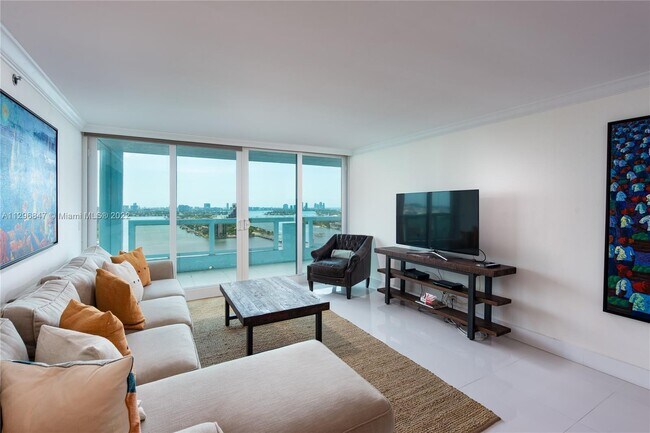 Foto del edificio - 1717 N Bayshore Dr