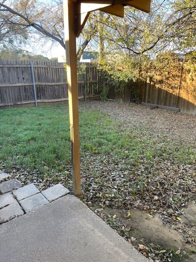 Foto del edificio - 322 Spring Branch Ln